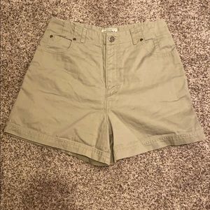 🚫SOLD🚫Vintage y2k High Waist Khaki Shorts